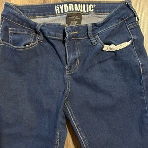 Hydraulic capri pants